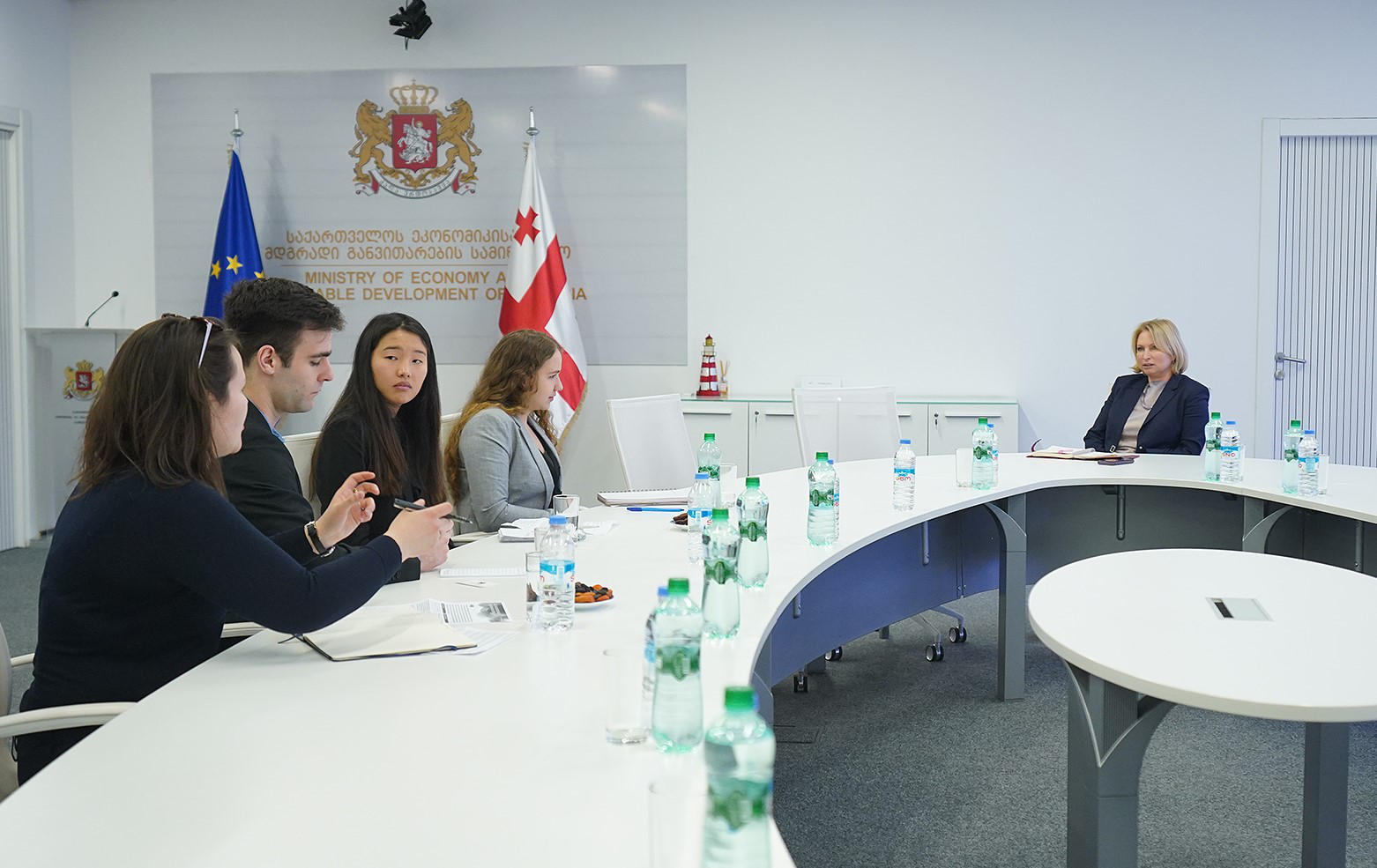 ნათია თურნავა ტორონტოს უნივერსიტეტის სტუდენტებს შეხვდა