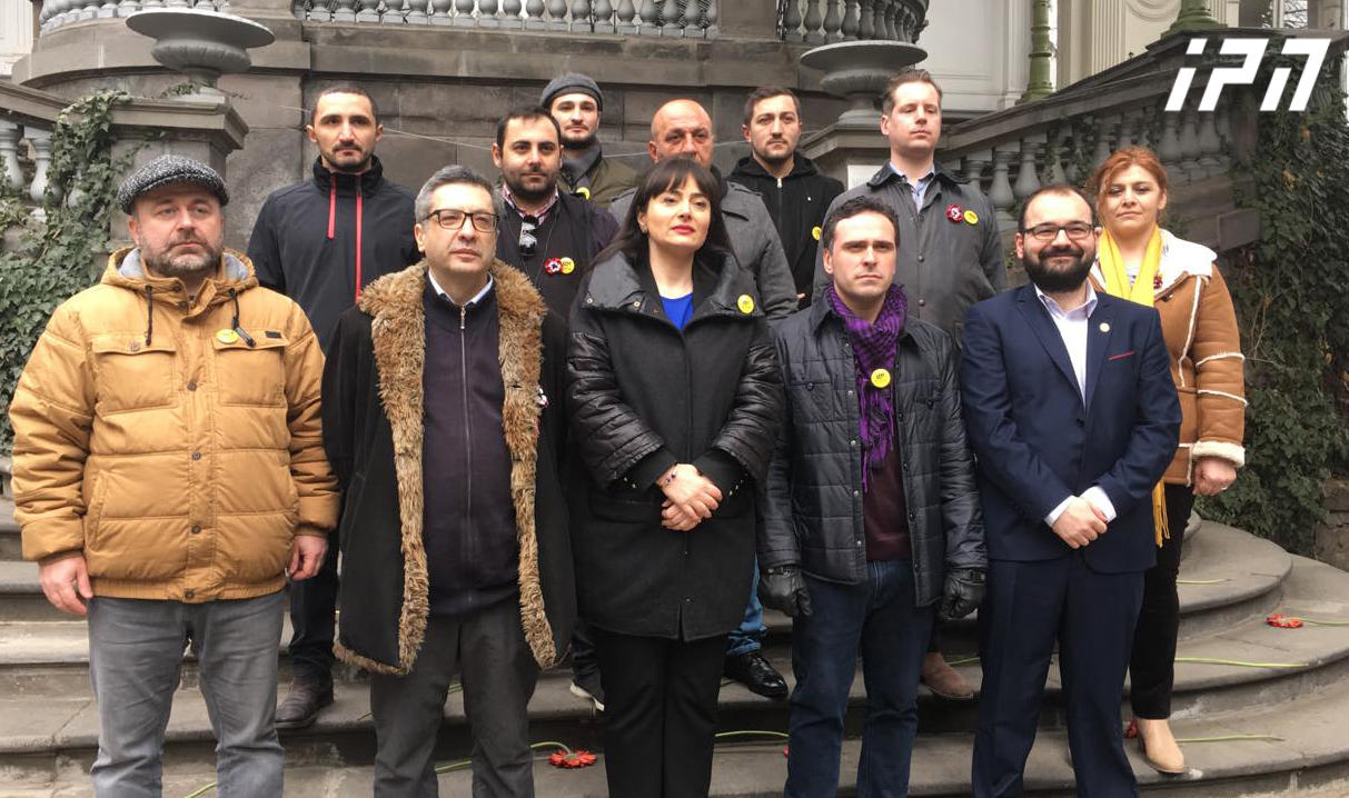 “ლელო საქართველოსთვის” მიიჩნევს, რომ აუცილებელია შეიქმნას კვლევითი ინსტიტუტი, რომელიც პირველი რესპუბლიკის მნიშვნელობას შეისწავლის