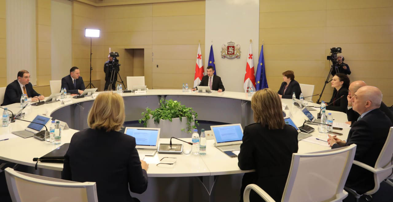 კორონავირუსის გავრცელებით გამოწვეული ნეგატიური გავლენების შესარბილებლად მთავრობის შემუშავებული ეკონომიკის მხარდაჭერის ღონისძიებები 6 პუნქტისგან შედგება