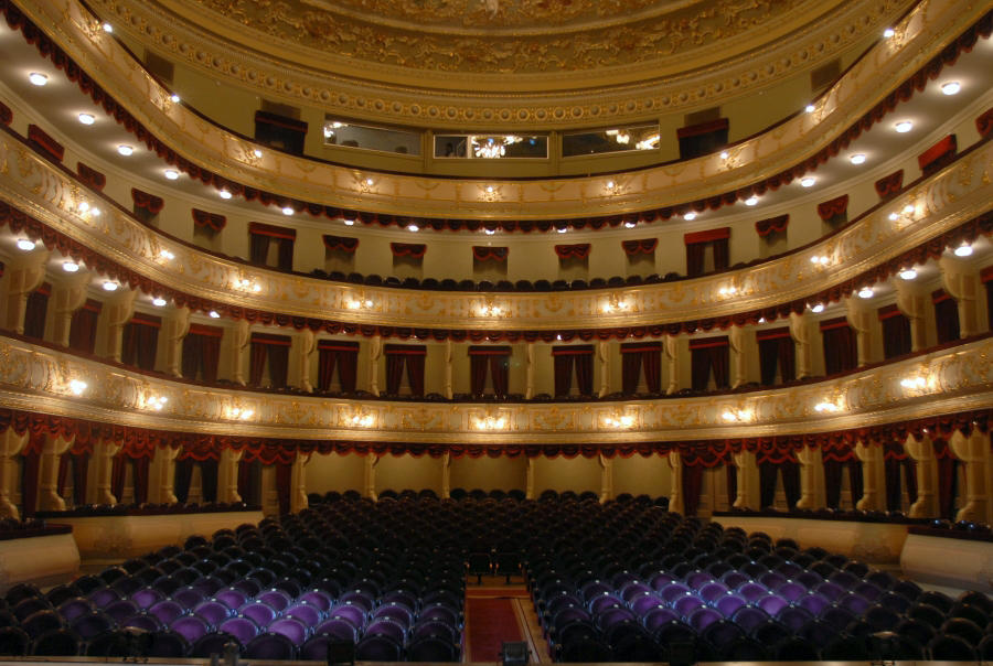 საქართველოში თეატრებისა და კინოთეატრების გახსნა, რომელიც 1-ელი ნოემბრიდან იგეგმებოდა, გადაიდო