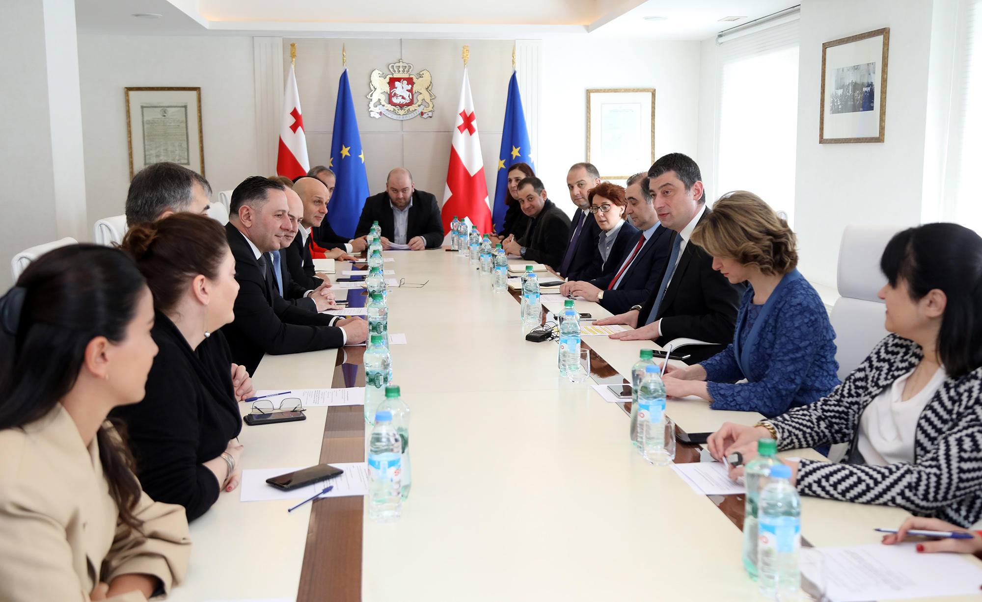 კორონავირუსთან დაკავშირებით საზოგადოების ინფორმირებისთვის მთავრობამ სპეციალური ვებგვერდი - www.stopcov.ge შექმნა