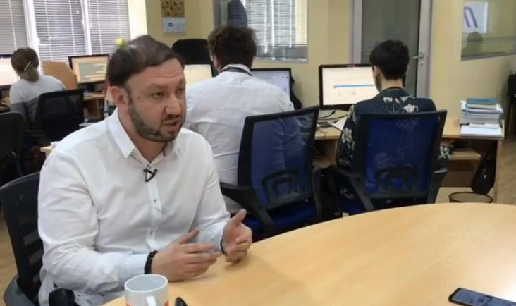 ექიმი-ინფექციონისტი ალექსანდრე გოგინავა მიიჩნევს, რომ ამ ეტაპზე, კორონავირუსით ინფიცირების გამო, იტალიიდან ფრენების შეწყვეტის საჭიროება არ არის