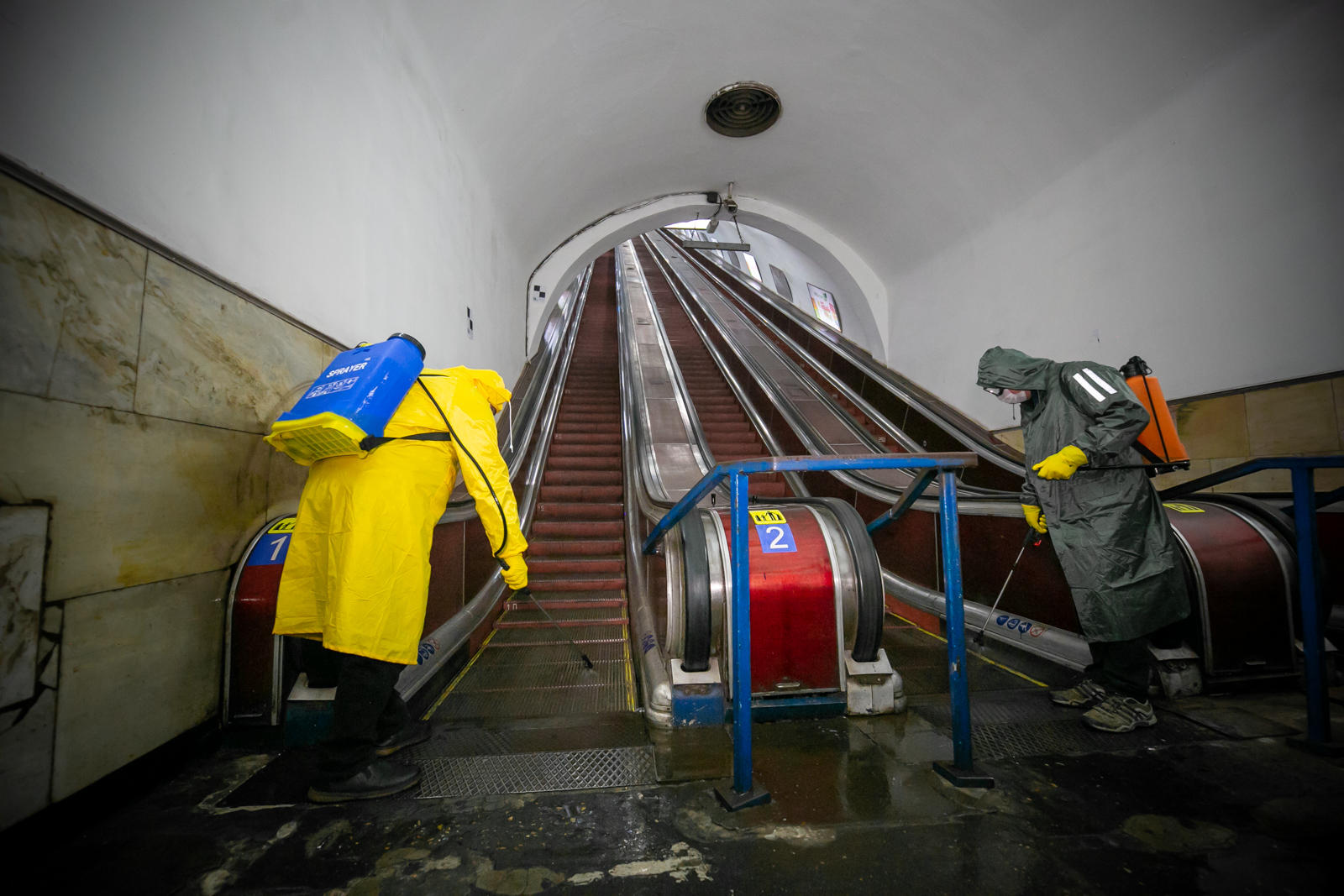 სადეზინფექციო ხსნარებით მუნიციპალური ტრანსპორტის დამუშავების პროცესი გრძელდება