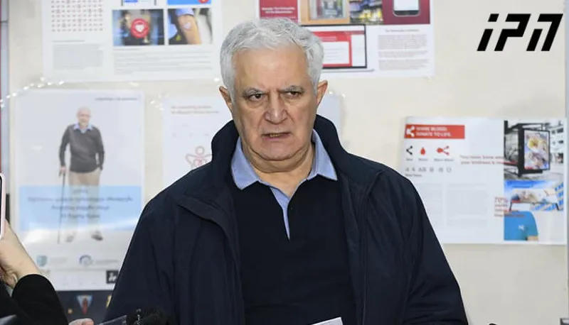 ამირან გამყრელიძე - პირველად ვაკეთებ ამ ტიპის განცხადებას, ნუ წავალთ ეკლესიებში, ნუ შევიკრიბებით, გვაპატიებს ღმერთი, რადგან მეტი ქართველი გადარჩება