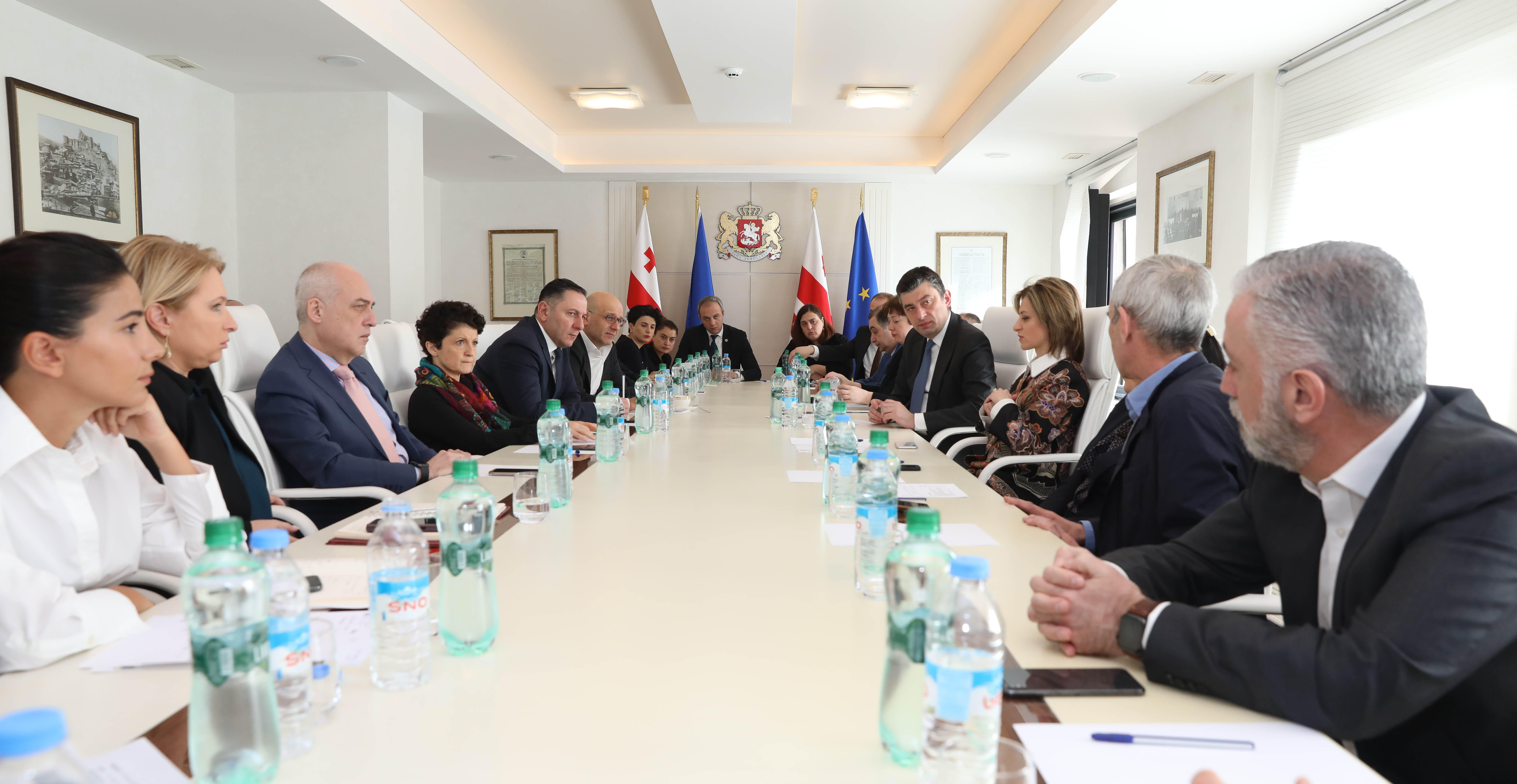 სკოლებში, საბავშვო ბაღებსა და უნივერსიტეტებში არდადეგები 1-ელ აპრილამდე გახანგრძლივდა