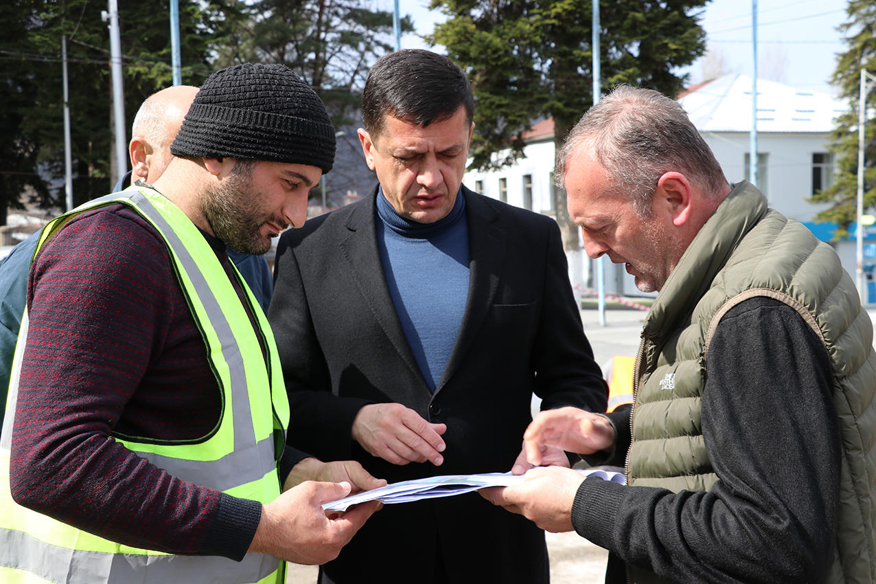 ამბროლაურში ინფრასტრუქტურული პროექტების განხორციელება გრძელდება