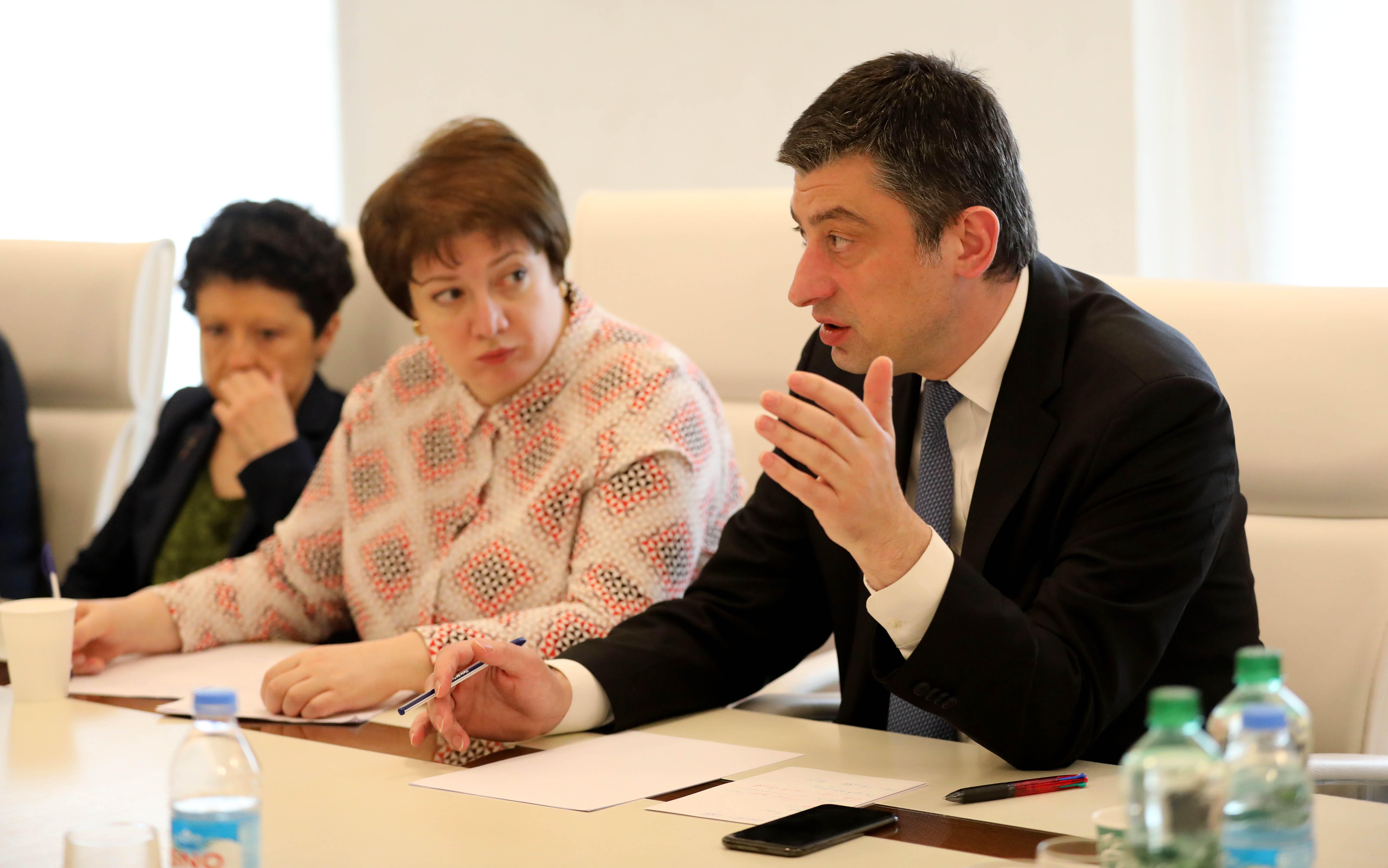 საზღვარზე შეზღუდვები დამატებით შვეიცარიასთან, ნორვეგიასა და დანიასთან დაწესდა