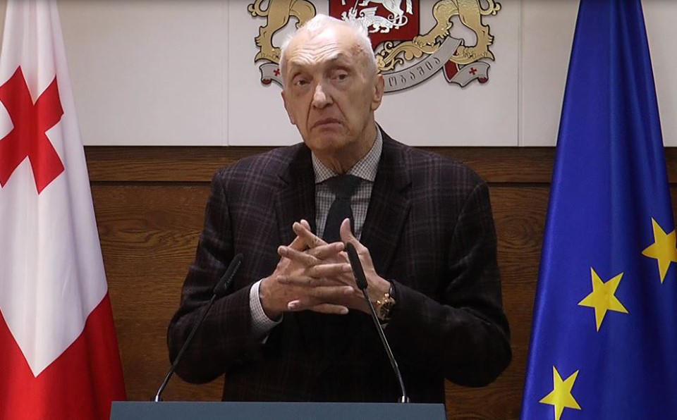 თენგიზ ცერცვაძე აცხადებს, რომ მისი და ექსპერტების უმეტესობის აზრით, საქართველოში კორონავირუსის მეოთხეული გავრცელება არ ფიქსირდება