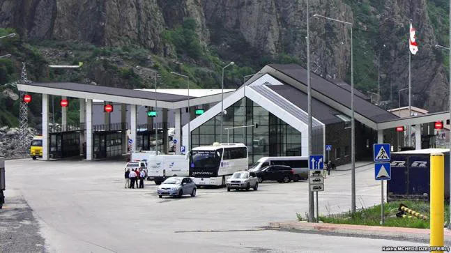 2022 წლის ივლისში, საქართველოს საზღვარზე ყველაზე მეტი მსუბუქი ავტომობილი ყაზბეგის გამშვებმა პუნქტმა, ხოლო ყველაზე მეტი სატვირთო სარფმა გაატარა