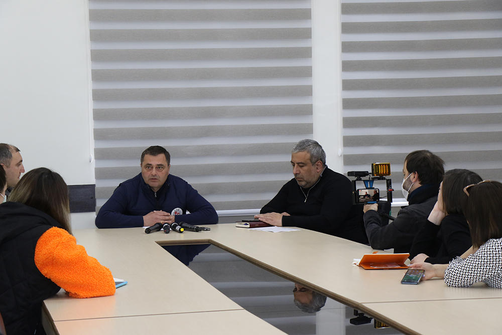 ირაკლი ტაბაღუამ COVID-19-ის შესაძლო გავრცელების პრევენციის მიზნით, რუსთავში განხორციელებულ და დაგეგმილ ღონისძიებებთან დაკავშირებით საზოგადოებას ინფორმაცია მიაწოდა