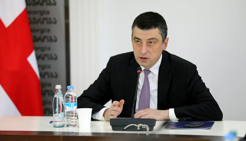 პრემიერთან შეხვედრაზე კერძო კლინიკებმა მზადყოფნა გამოთქვეს, საჭიროების შემთხვევაში, კორონავირუსით ინფიცირებულები საკუთარ კლინიკებში მიიღონ