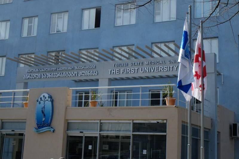 თსსუ-ს პირველი საუნივერსიტეტო კლინიკის დირექტორის განცხადებით, კლინიკას დამატებით კიდევ რამდენიმე პაციენტის მიღება შეუძლია