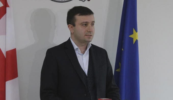 გუბერნატორი - შიდა ქართლში დაიკეტა კვების ობიექტები, შეჩერდა საზოგადოებრივი ტრანსპორტის მოძრაობა, თუმცა, საგანგებო მდგომარეობის პირობები კიდევ უფრო მეტ შეზღუდვას ითვალისწინებს