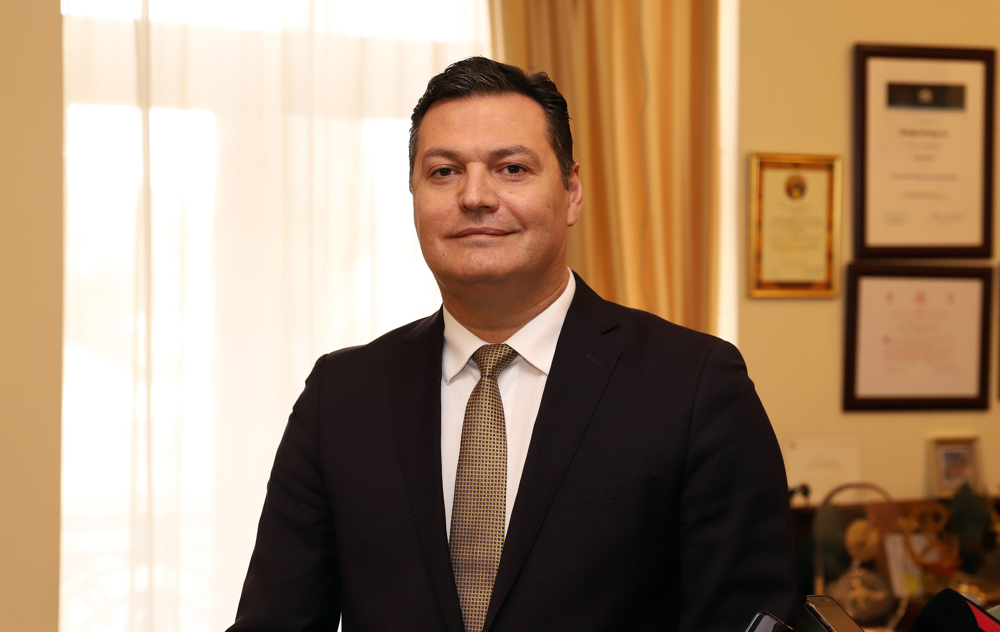 "ჯორჯიან ეარვეისის" დირექტორი - ადგილი ჰქონდა ჩვენთვის სამწუხარო გაუგებრობას, ჩვენი ერთ მუშტად შეკრული კოლექტივი იმოქმედებს საგანგებო სიტუაციის მოთხოვნებითა და წესებით