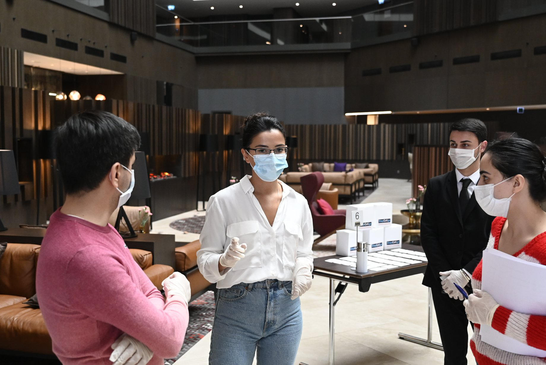 საქართველოში დამზადებული პირბადეები საპატრულო პოლიციასა და საკარანტინო ზონების პერსონალს გადაეცათ