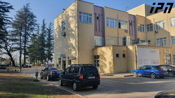 სოფელ ჩუმლაყში დაჭრილი ახალგაზრდა მართვით სუნთქვაზე იმყოფება