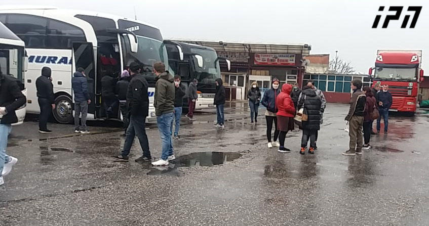 სტამბოლიდან საქართველოს მიმართულებით მოძრავი ავტობუსი, რომელშიც ქვეყნის 54 მოქალაქე იმყოფება, თურქი სამართალდამცავების გადაწყვეტილებით, უკან დააბრუნეს