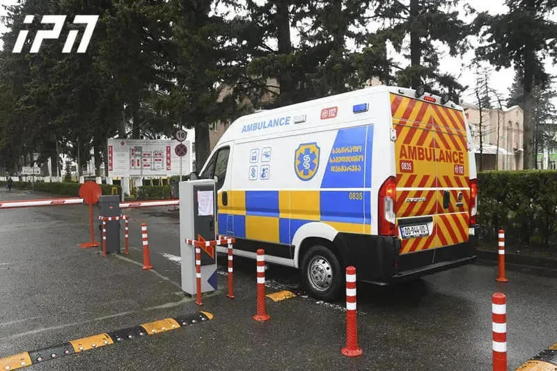 ამირან გოგიტიძის განცხადებით, კორონავირუსით ინფიცირებული სასწრაფოს ექიმი ბოლო მორიგეობისას 11 გამოძახებაზე იმყოფებოდა, თუმცა სპეციალური ეკიპირებით იყო აღჭურვილი