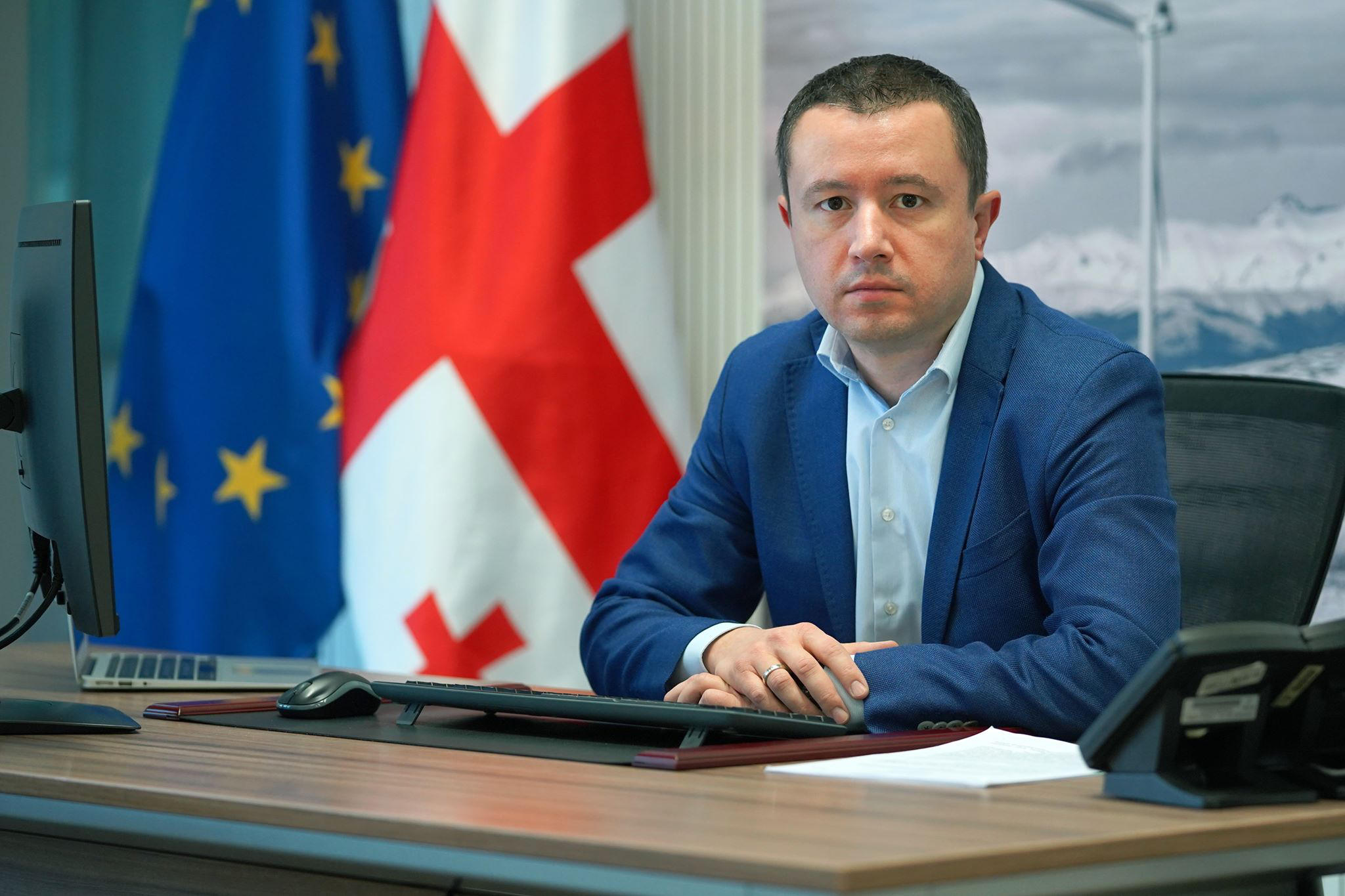 ეკონომიკის მინისტრის მოადგილე - პირბადეებზე გაზრდილი მოთხოვნიდან გამომდინარე, ვცდილობთ, პირველ რიგში, მაქსიმალურად უზრუნველვყოთ ისინი, ვინც აქტიურად არიან ჩართული ვირუსთან ბრძოლაში