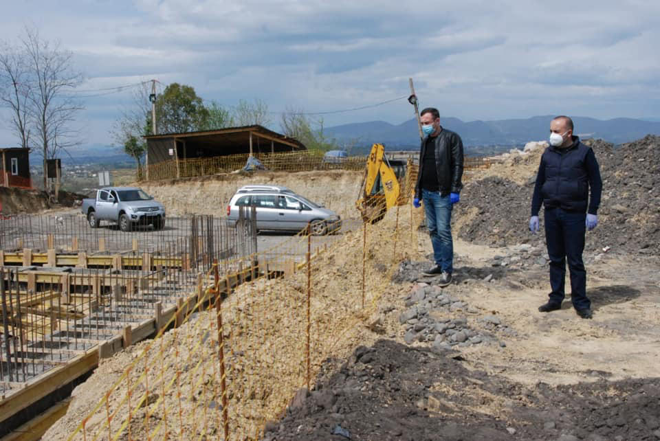 ზესტაფონში, სოფელ არგვეთასა და ზედა საქარაში სკოლების მშენებლობა მიმდინარეობს