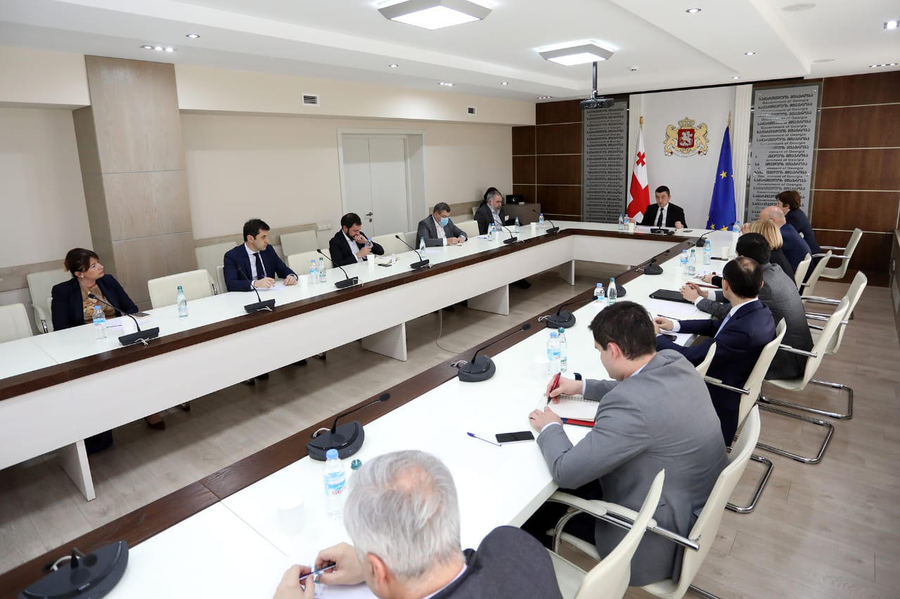 PM Gakharia discusses anti-crisis economic program at meeting with businessmen
