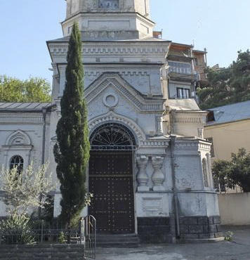 წმინდა იოანე ღვთისმეტყველის რუსული ეკლესია, რომლის მოძღვარსაც კორონავირუსი დაუდგინდა, 20 დღით დაიკეტა