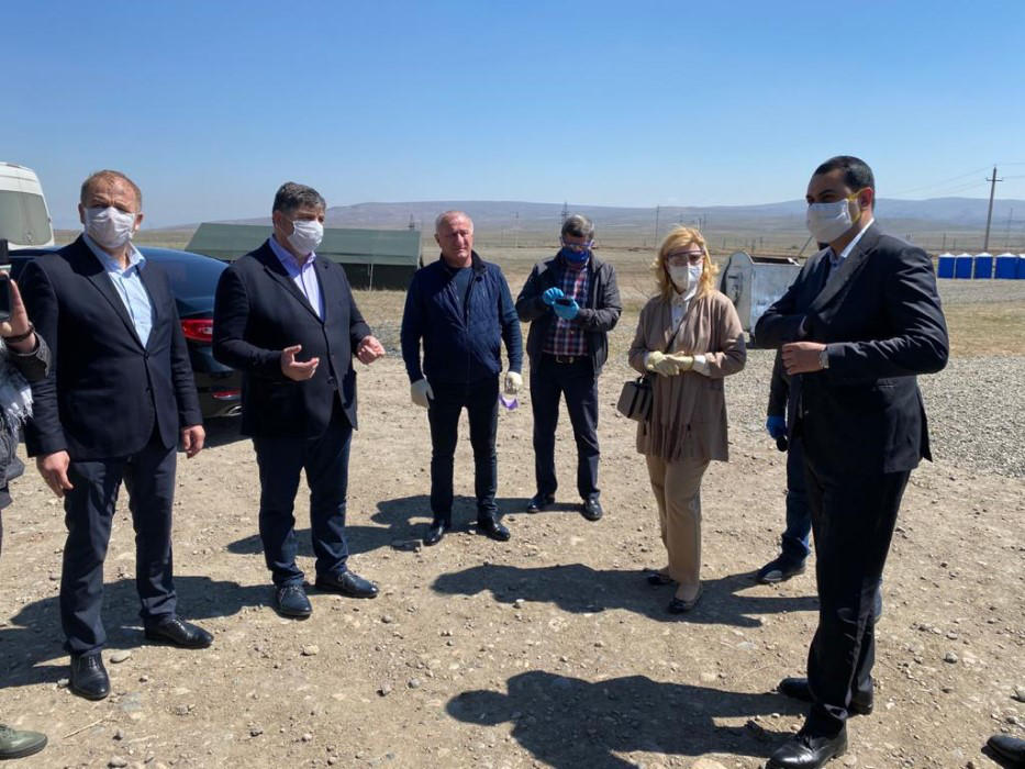 აფხაზეთის ავტონომიური რესპუბლიკის მთავრობის თავმჯდომარის მოადგილე ანზორ მარგიანმა ქვემო ქართლის რეგიონში მცხოვრებ დევნილებს სასურსათო პროდუქტი გადასცა