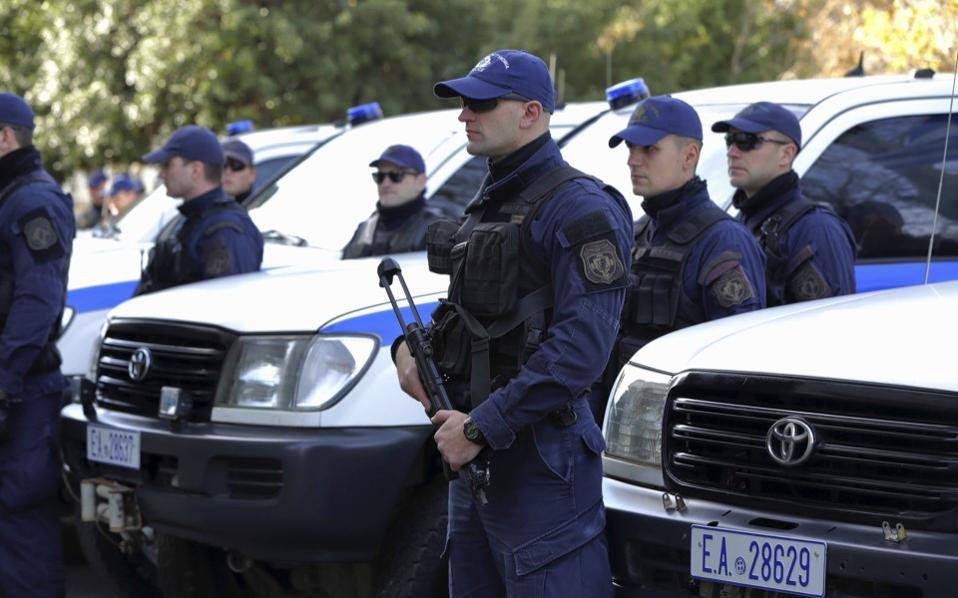 საბერძნეთში, აღდგომას მოსახლეობის სახლში დარჩენას 52 000 პოლიციელი, ვერტმფრენები და დრონები გააკონტროლებენ