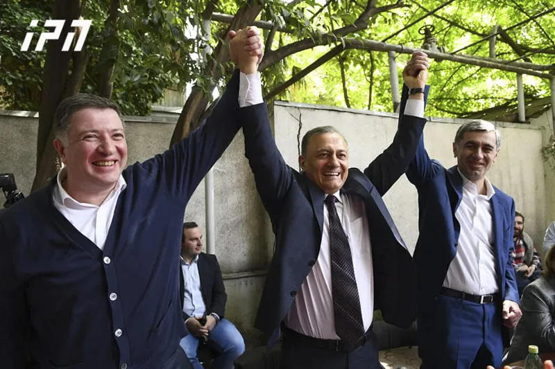 Ираклий Окруашвили – У Бидзины Иванишвили есть три выбора – хороший, плохой и очень плохой – Очень плохой выбор заключается в отправке туда, где были вчера я и Гиги