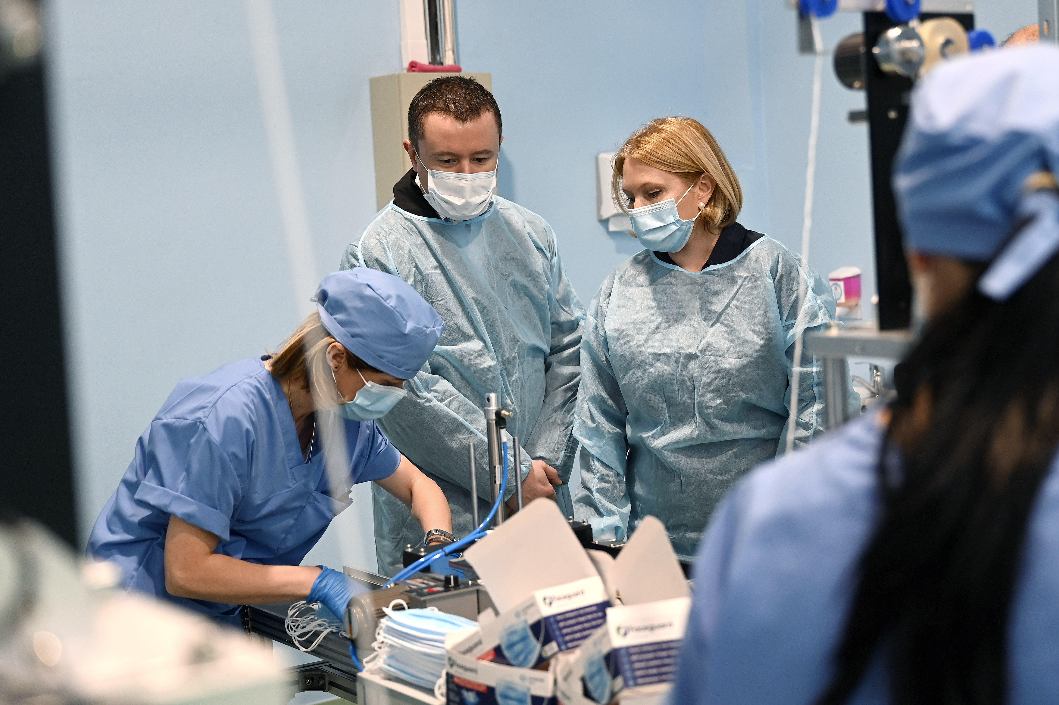 Натия Турнава - Местный рынок настолько насыщен медицинскими и бытовыми масками хорошего качества, что начнется их экспорт