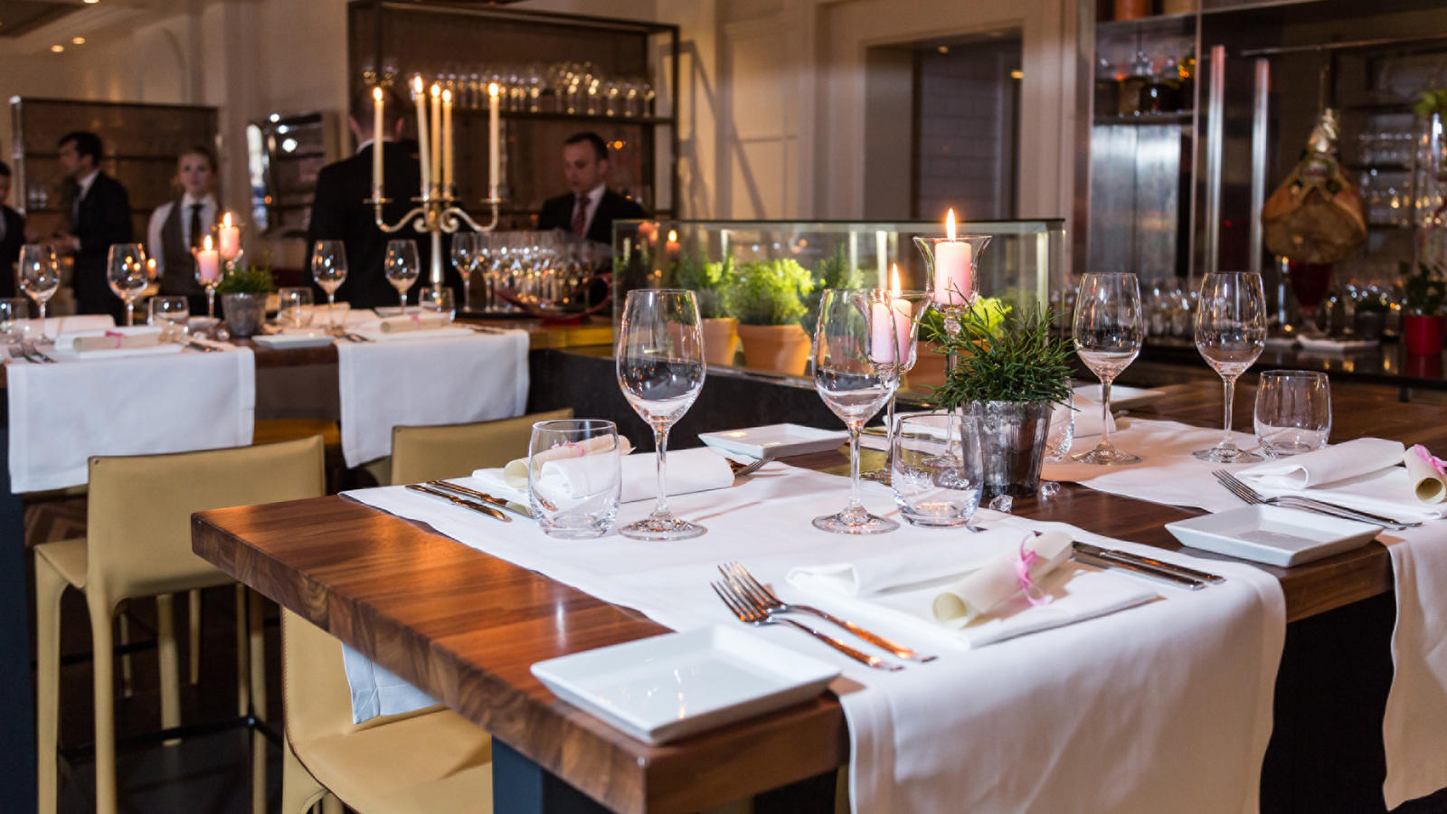 Restaurants to fully reopen from June 8