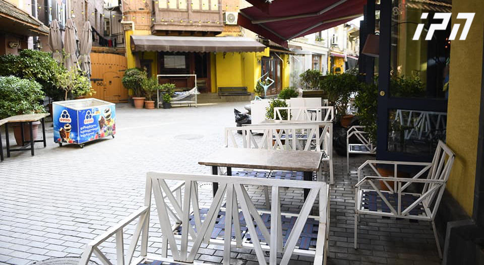 კახა კალაძე - აღმაშენებლის გამზირზე არსებული ღია კაფე-ბარები უნდა შემცირდეს მოცულობაში, რომ ადამიანებს ჰქონდეთ გადაადგილების შესაძლებლობა - 25 აგვისტომდე თუ არ იქნება მოწესრიგებული, ჩვენი სამსახურები განახორციელებენ დემონტაჟს