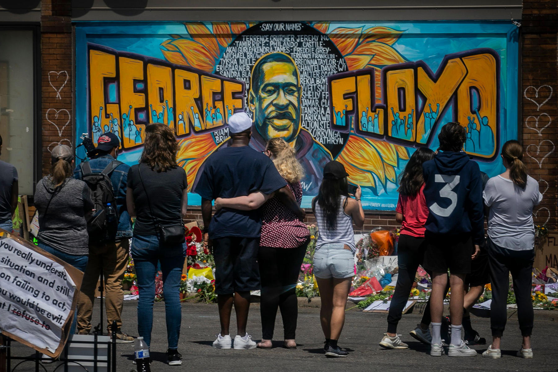 ჯორჯ ფლოიდის აუტოფსიის  შედეგებმა აჩვენა, რომ ის კორონავირუსით იყო დაინფიცირებული, თუმცა სიკვდილის მიზეზი გულის გაჩერება იყო