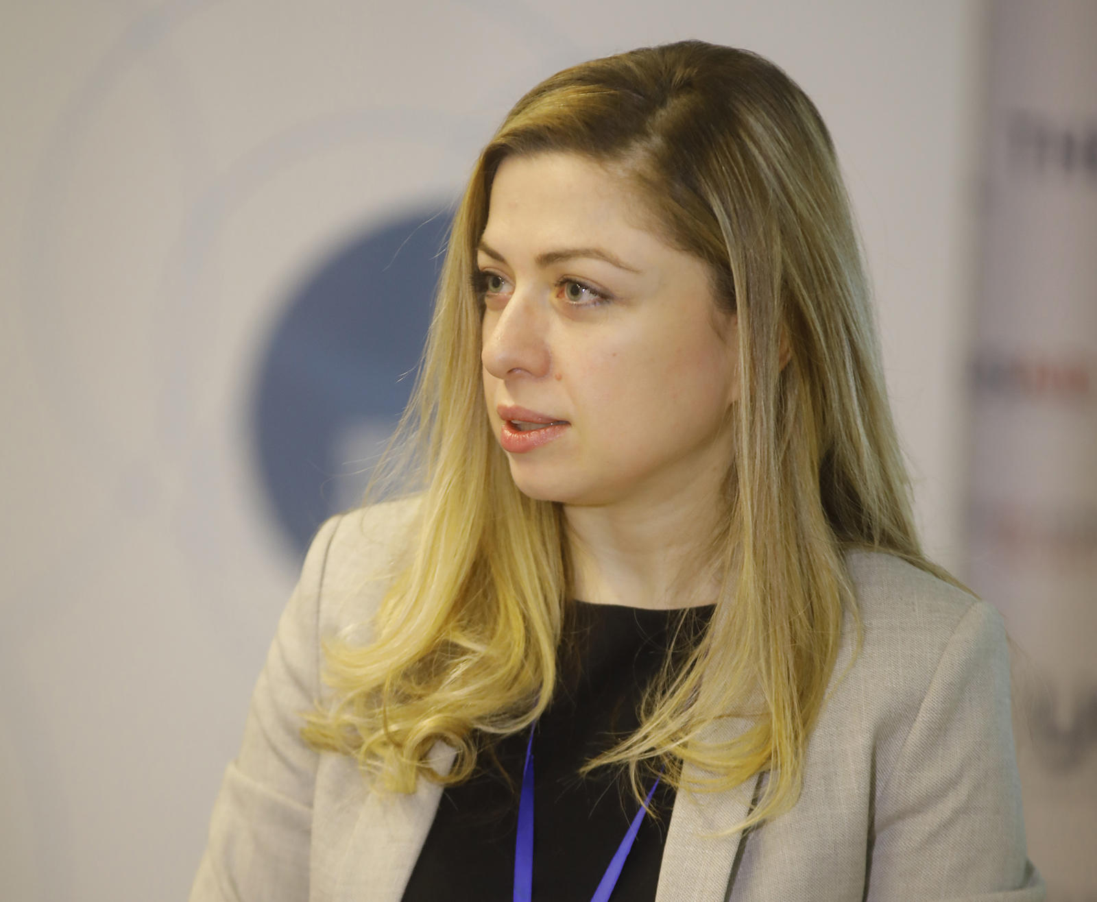 თამარ არჩუაძის განცხადებით, მგზავრებს პირბადის ტარება აეროპორტის გარდა, თვითმფრინავის ბორტზეც მოუწევთ