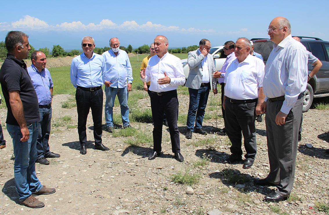 ატმის მოსავლის  დაბინავებისა და რეალიზაციის საკითხებზე შეხვედრა გაიმართა