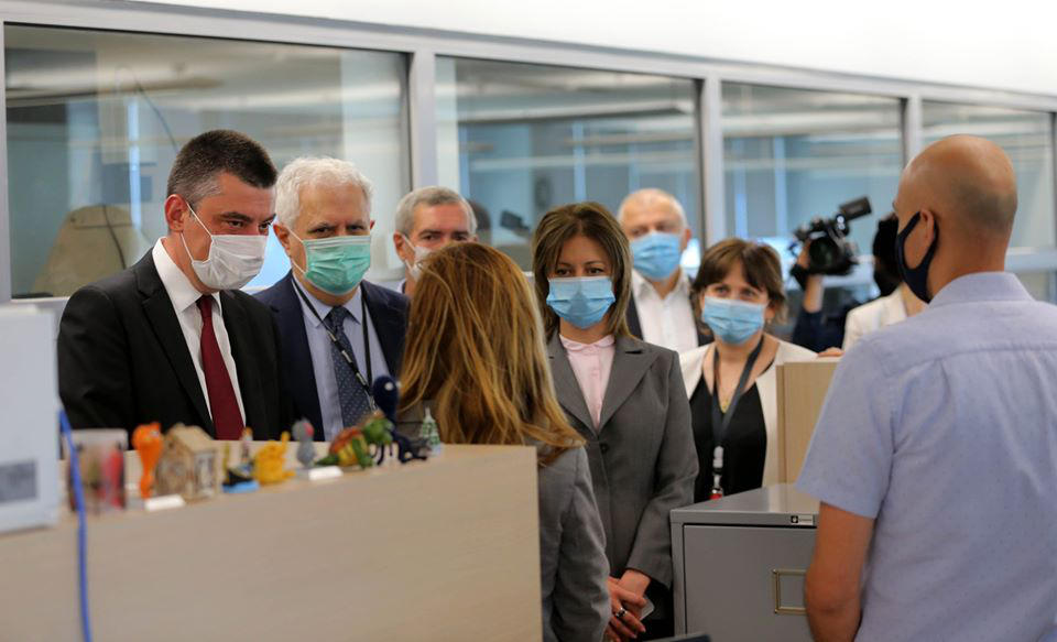 ეკატერინე ტიკარაძე - ლუგარის ლაბორატორიაში კორონავირუსის გენომის შტამს იკვლევენ