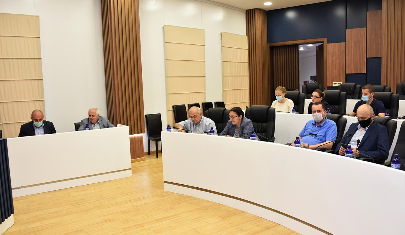აჭარის ავტონომიური რესპუბლიკის უმაღლესი საბჭოს კომიტეტების გაერთიანებულ სხდომაზე სამ მინისტრს მოუსმინეს