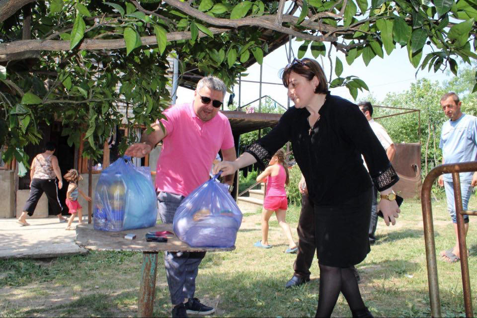 თერჯოლის მერის მოვალეობის შემსრულებლის ინიციატივით, სოციალურად შეჭირვებული ოჯახებისათვის ადგილობრივი ბიუჯეტიდან დამატებით 50 000 ლარი გამოიყო