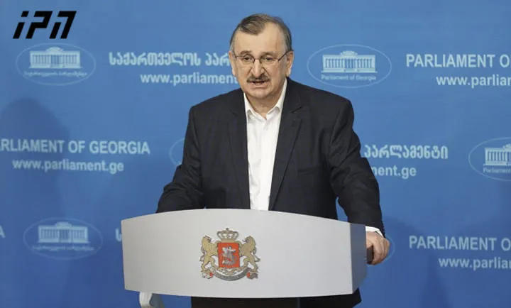 რომან გოცირიძის შეფასებით, მე-9 მოწვევის პარლამენტის სიმბოლო ლარის კურსი და გავრილოვია
