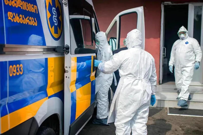 ამირან გამყრელიძე - ვირუსის შიდა გავრცელება სერიოზულია, ინფექციის დაწყებიდან დაახლოებით 4 000 სამედიცინო პერსონალია ინფიცირებული