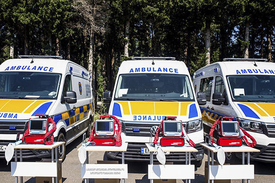 ჯანდაცვის სამინისტრომ გადაუდებელი დახმარების ცენტრს სუნთქვის პორტატული აპარატები გადასცა