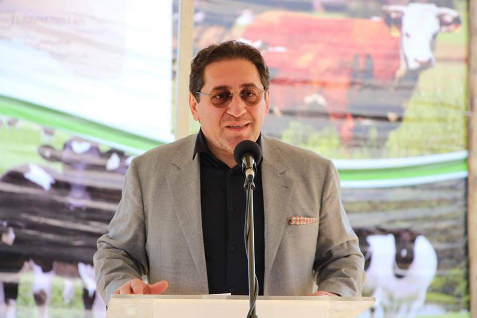 კომპანია "ასკანელი ძმების" დამფუძნებელი გოჩა ჩხაიძე ადასტურებს, რომ გიორგი შაქარაშვილის საქმეზე დაკავებული ერთ-ერთი მორაგბე მისი გარდაცვლილი მეგობრის შვილია