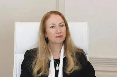 Келли Дегнан - Важно, чтобы любой мессидж или заявление иного рода, поступающее от членов Конгресса, воспринималось серьезно