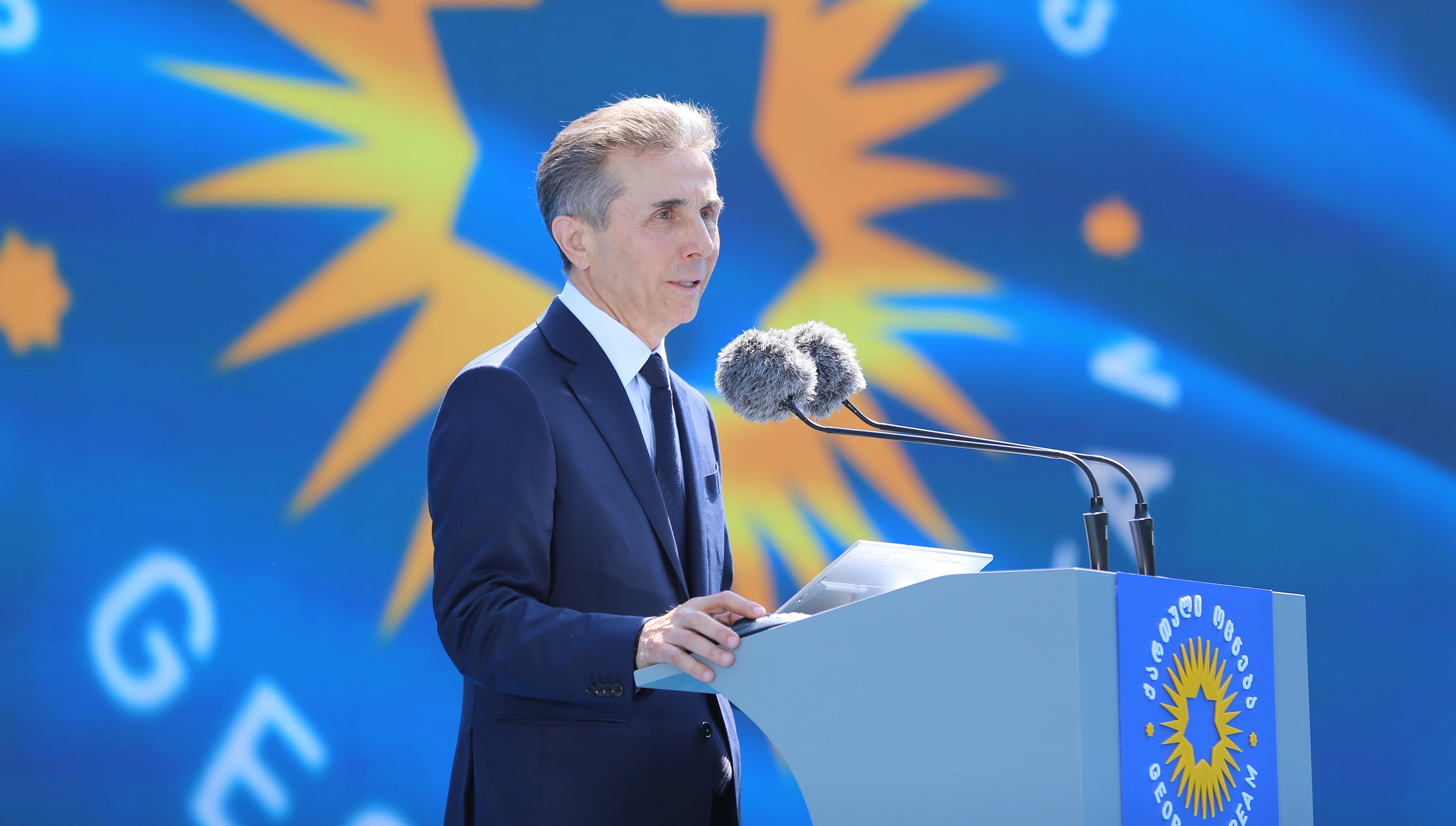 ბიძინა ივანიშვილი - რეჟიმს ჰქონდა „მწვანე შუქი“ ყოველგვარ უმსგავსობაზე იმ უცხოელი პოლიტიკოსებისგან, რომლებიც დღეს სააკაშვილს, გვარამიას და კეზერაშვილს უმანკო კრავებად გვიცხადებენ