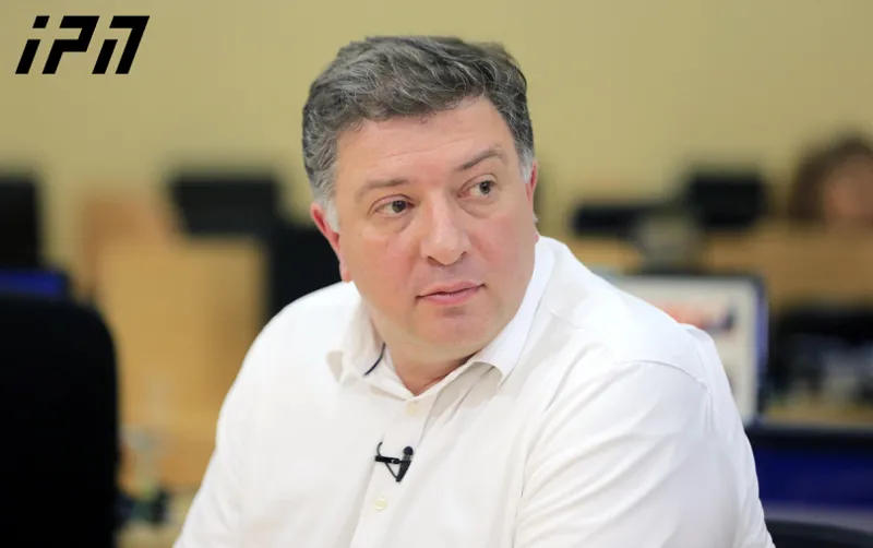 გიგი უგულავა - გამოსავალი: „მუშტი ბიძინას, იდაყვი მიშას“
