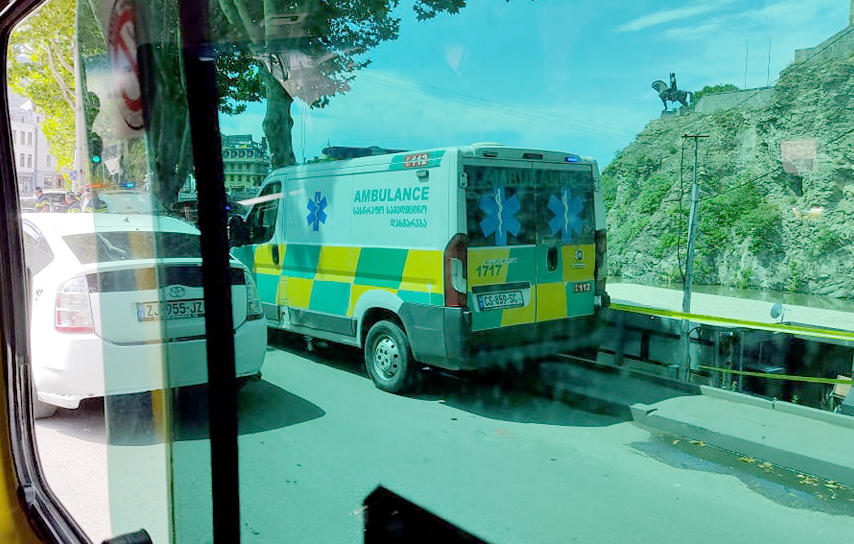 მაშველებმა მტკვრიდან მამაკაცის ცხედარი ამოიყვანეს