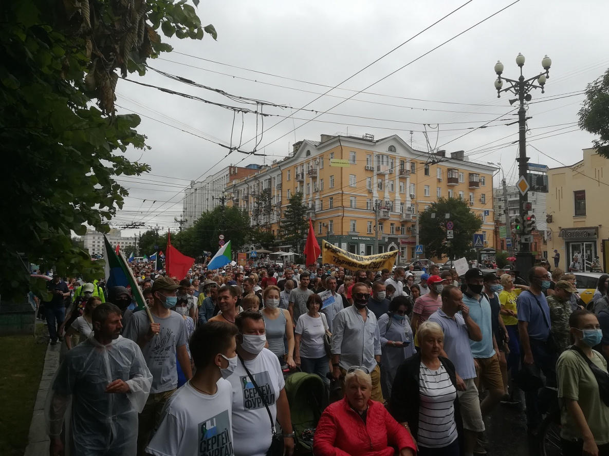 ხაბაროვსკში, კრემლის საწინააღმდეგო აქციაზე ათასობით ადამიანი შეიკრიბა