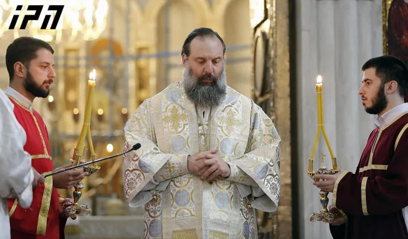 ქართული მედიის ინფორმაციით, საპატრიარქოს ტახტის მოსაყდრე მეუფე შიო მოწამლეს და სამედიცინო კვლევებმა მის სისხლში დარიშხანის კვალი აჩვენა