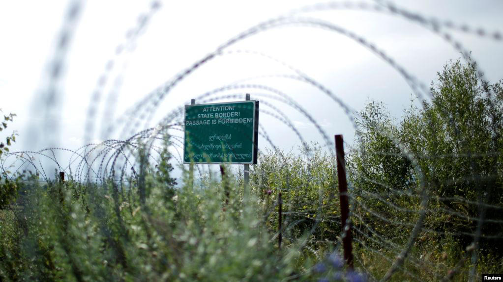 სუს-ი - რუსეთის საოკუპაციო ძალების წარმომადგენლებმა სოფელ დირბის მიმდებარედ ოკუპირებულ ტერიტორიაზე საქართველოს ორი მოქალაქე უკანონოდ დააკავეს