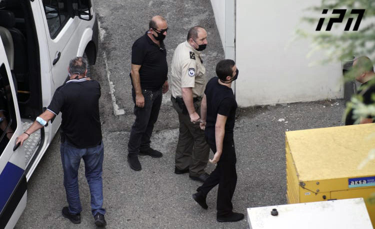 შაქარაშვილის საქმეზე მსჯავრდებულ 3 არასრულწლოვანს 5 წლითა და სამი თვით, ორ არასრულწლოვანს 6 წლითა და ცხრა თვით, ერთს კი 3 წლითა და 9 თვით თავისუფლების აღკვეთა მიესაჯა